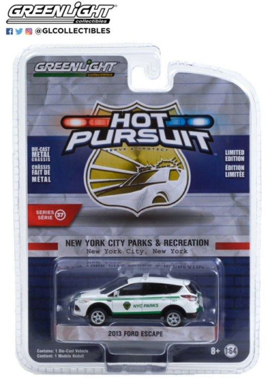 1/64 GREENLIGHT GL42950-D HOT PURSUIT SERIES 37 2013 FORD ESCAPE NEW YORK CITY PARKS & RECREATION