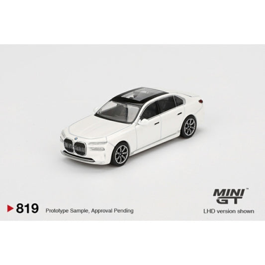 PRE ORDER STOCKS DUE MARCH / APRIL 2025 1/64 MINI GT MGT00819-BL BMW I7 XDRIVE 60 MINERAL WHITE (LHD) BLISTER PACKAGING