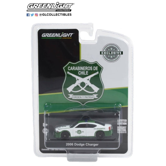 1/64 GREENLIGHT 30270 2006 DODGE CHARGER POLICE CARABINEROS DE CHILE (HOBBY EXCLUSIVE)