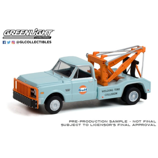 THIS ITEM IS AVAILABLE TO ORDER FROM OUR SUPPLIER - 1/64 GREENLIGHT GL30275 1969 CHEVROLET C-30 DUALLY WRECKER GULF OIL WELDING TYRE COLLISION (HOBBY EXCLUSIVE)